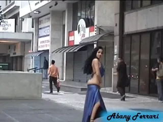 Thumbnail: Amadora safada fudendo em local público