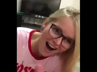Thumbnail: Amadora tatuada na safadeza casual com o vizinho