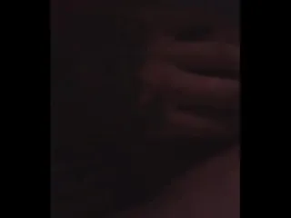 Thumbnail: Esposa safada entrega o corpo pro vizinho na garagem