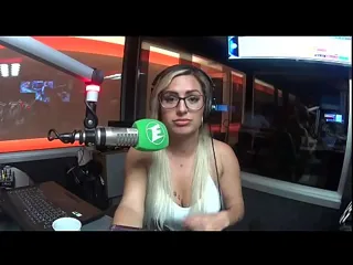 Thumbnail: Estudante caiu na net com o professor