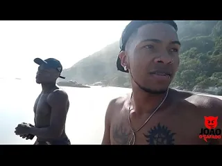 Thumbnail: Safadeza rolando solta na festinha do pijama